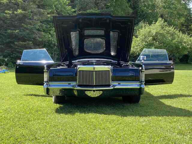 Lincoln Continental Mk III 1970 image number 30