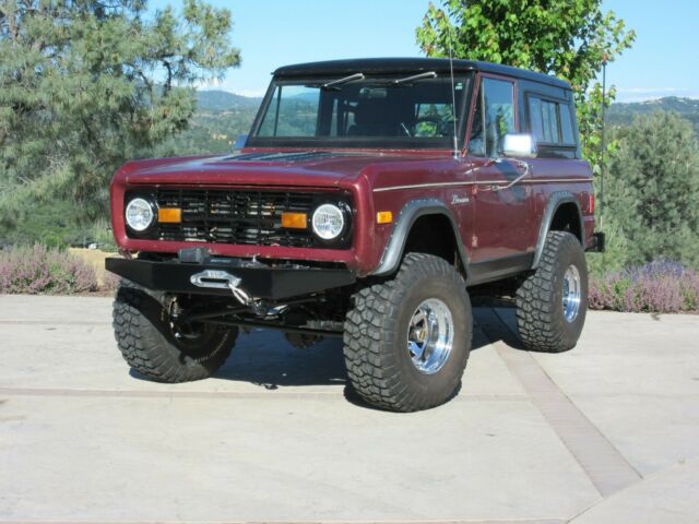 Ford Bronco 1975 image number 0