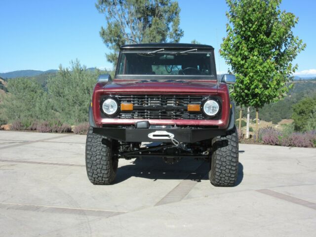 Ford Bronco 1975 image number 28