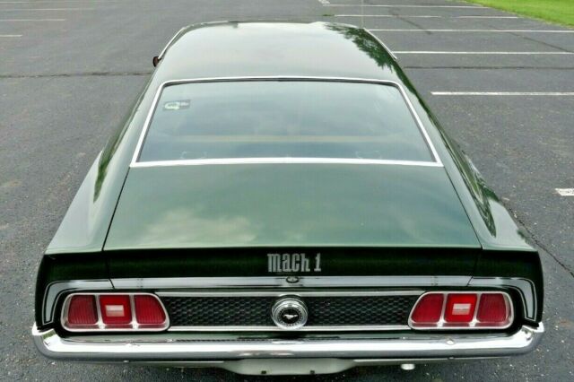 Ford Mustang 1971 image number 28