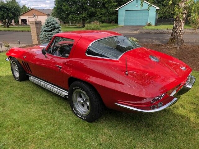 Chevrolet Corvette 1966 image number 30