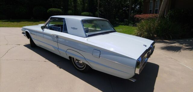 Ford Thunderbird 1964 image number 20