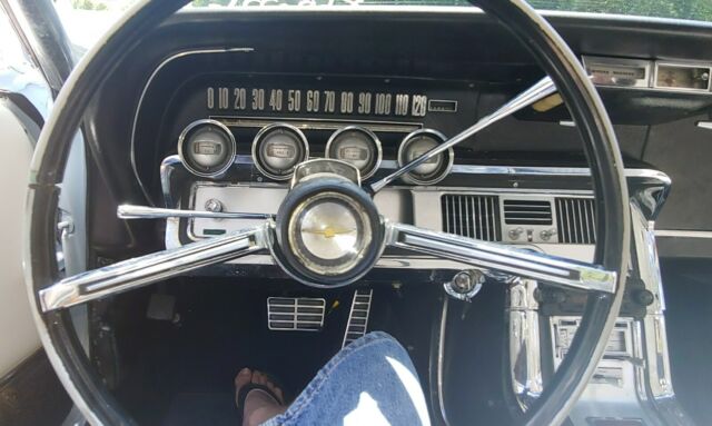 Ford Thunderbird 1964 image number 28