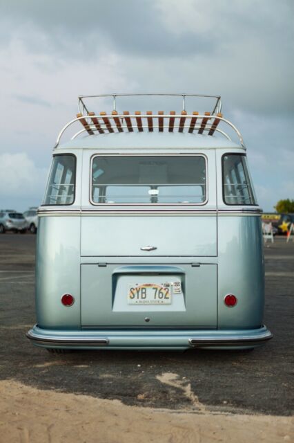 Volkswagen Bus 1961 image number 33