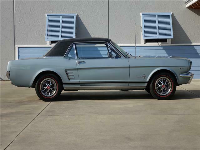 Ford Mustang 1966 image number 1