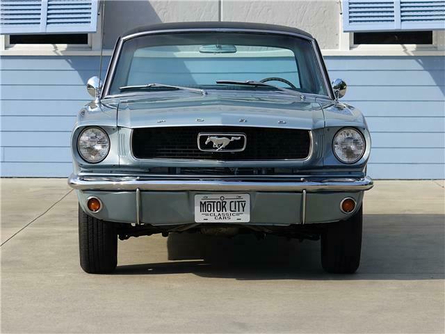 Ford Mustang 1966 image number 29