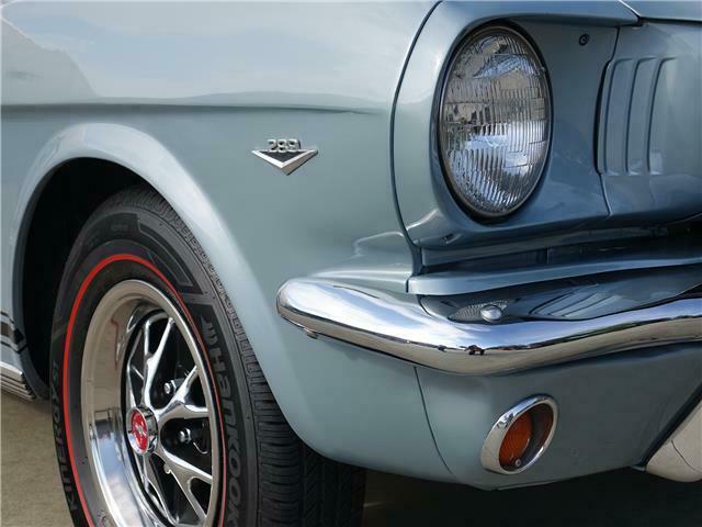 Ford Mustang 1966 image number 30