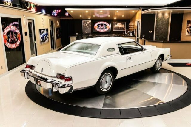 Lincoln Continental 1974 image number 10