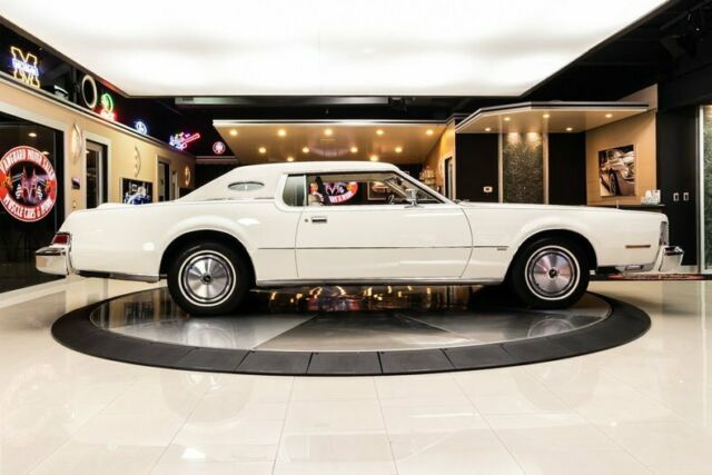 Lincoln Continental 1974 image number 8