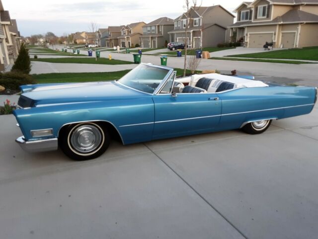 Cadillac DeVille 1968 image number 0