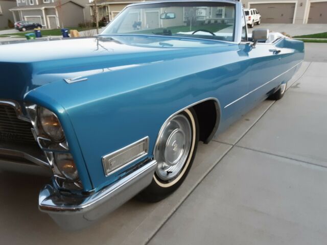 Cadillac DeVille 1968 image number 11