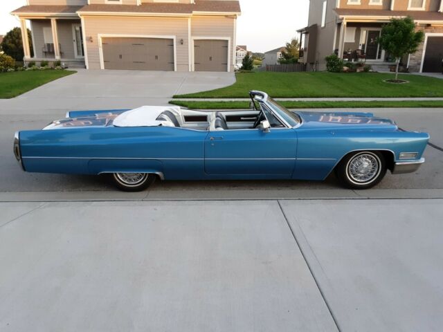 Cadillac DeVille 1968 image number 16