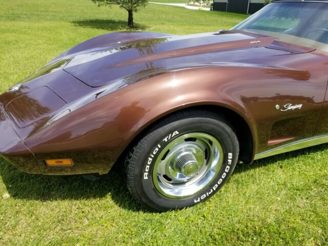 Chevrolet Corvette 1974 image number 25