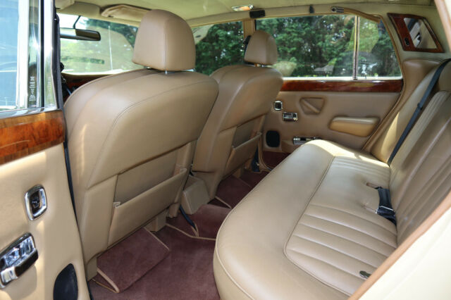 Rolls-Royce Silver Shadow 1979 image number 14