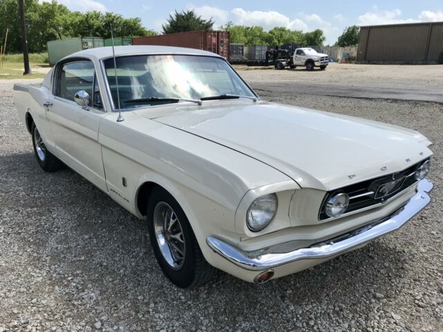 Ford Mustang 1965 image number 27