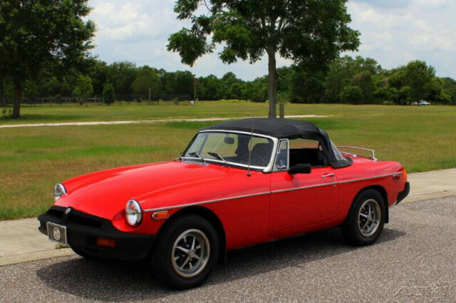 MG MGB 1978 image number 2