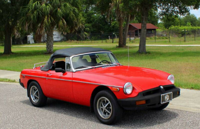 MG MGB 1978 image number 30