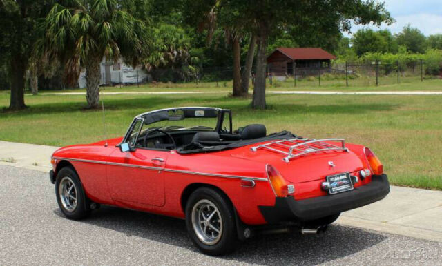 MG MGB 1978 image number 36