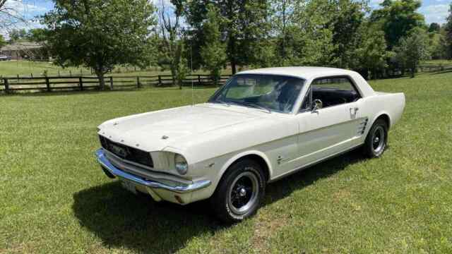 Ford Mustang 1966 image number 0