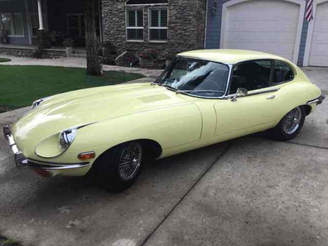 Jaguar E Type 4.2 1969 image number 12