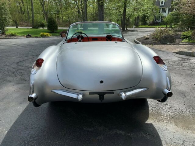 Chevrolet Corvette 1956 image number 26