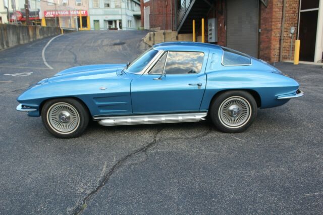 Chevrolet Corvette 1963 image number 27