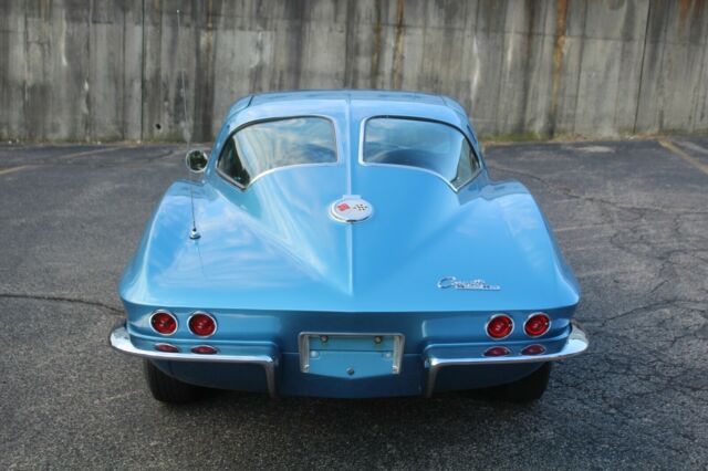 Chevrolet Corvette 1963 image number 30