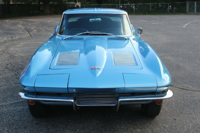 Chevrolet Corvette 1963 image number 31