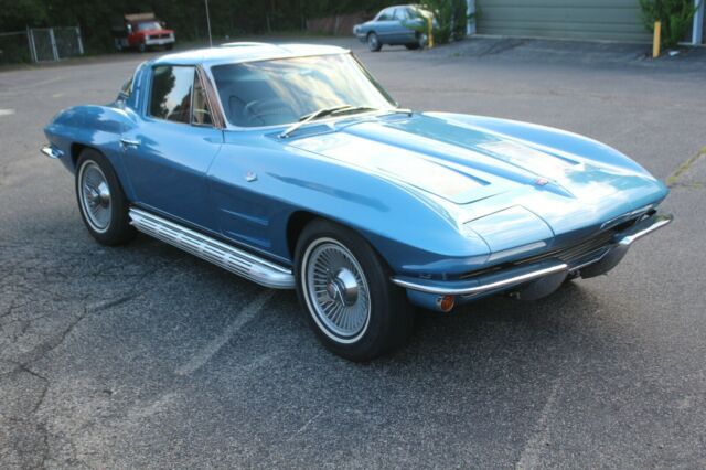 Chevrolet Corvette 1963 image number 32