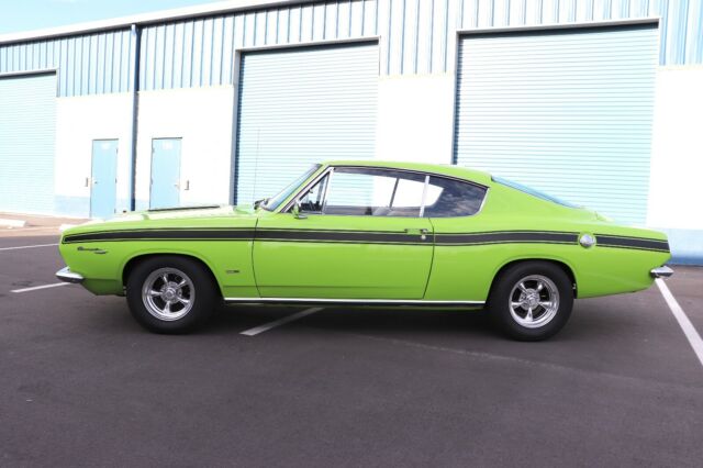 Plymouth Barracuda 1967 image number 1