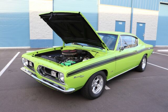 Plymouth Barracuda 1967 image number 17