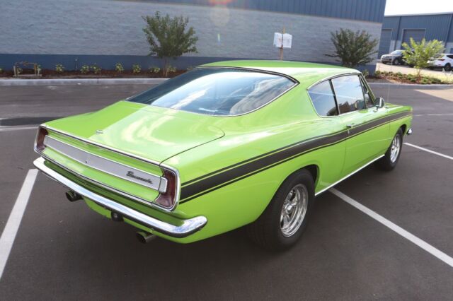 Plymouth Barracuda 1967 image number 27