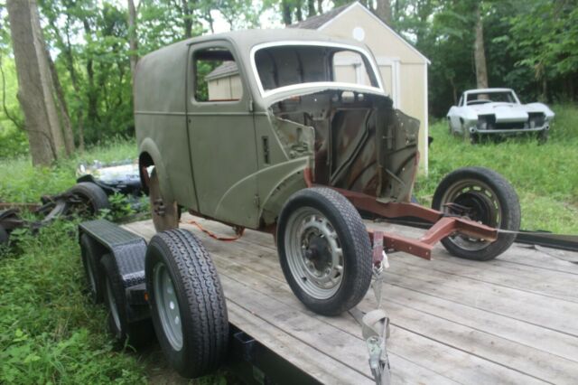 Ford Thames Panel Van 1948 image number 27