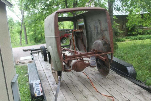 Ford Thames Panel Van 1948 image number 33