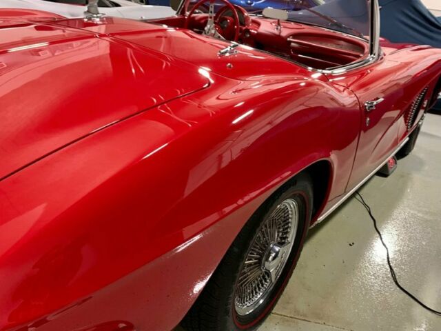 Chevrolet Corvette 1962 image number 15