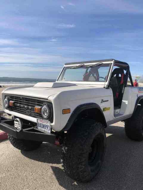 Ford Bronco 1971 image number 21