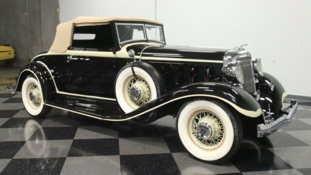 Chrysler Imperial 1933 image number 16