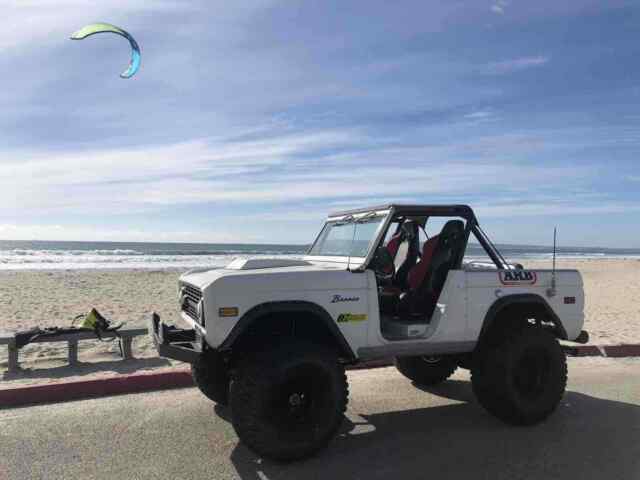 Ford Bronco 1974 image number 25