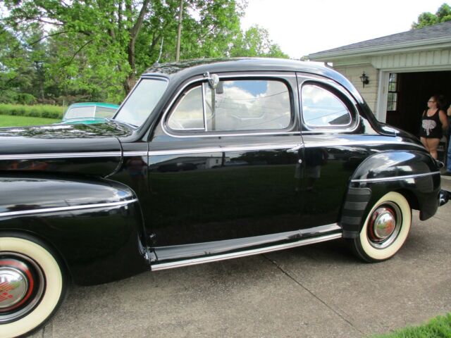 Ford Super Deluxe 1946 image number 29