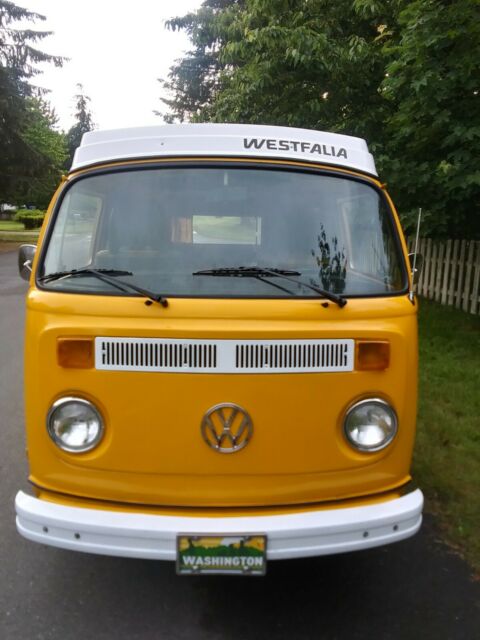 Volkswagen Bus/Vanagon 1977 image number 27