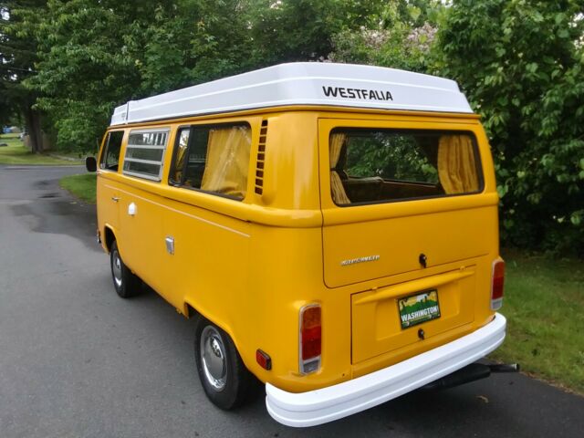 Volkswagen Bus/Vanagon 1977 image number 38