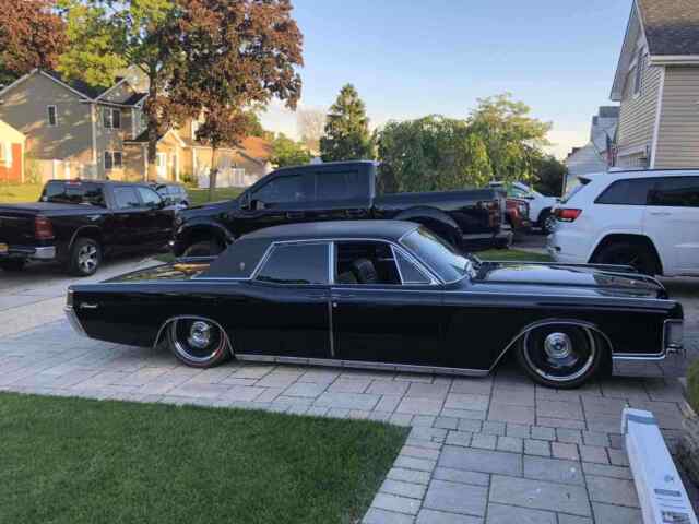 Lincoln Continental 1968 image number 0