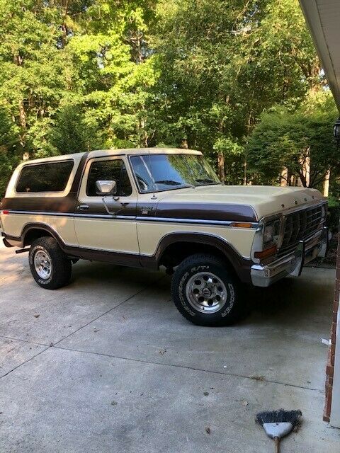 Ford Bronco 1979 image number 0