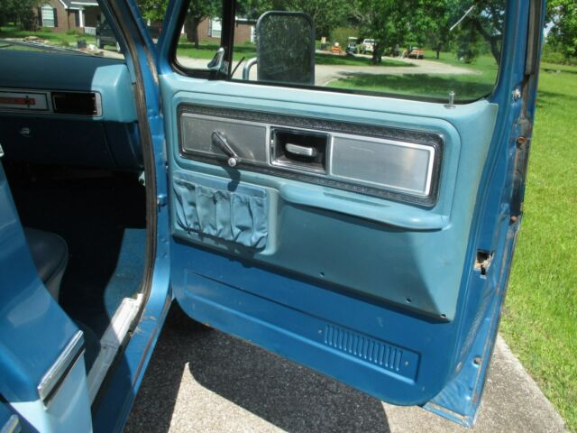 Chevrolet C/K Pickup 1500 1978 image number 27