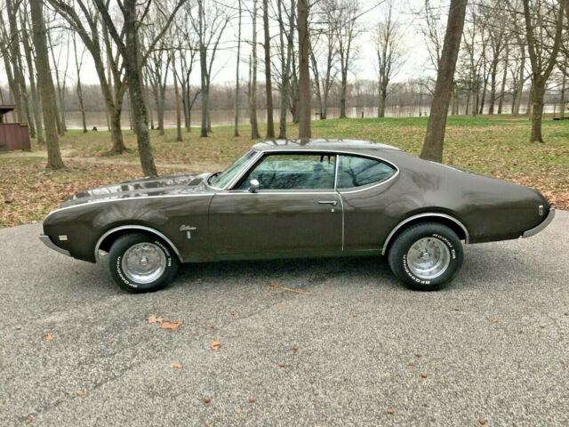 Oldsmobile Cutlass 1969 image number 20