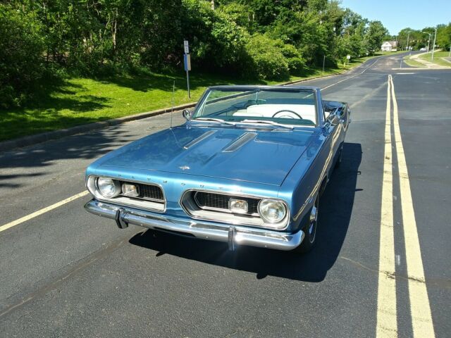 Plymouth Barracuda 1967 image number 1