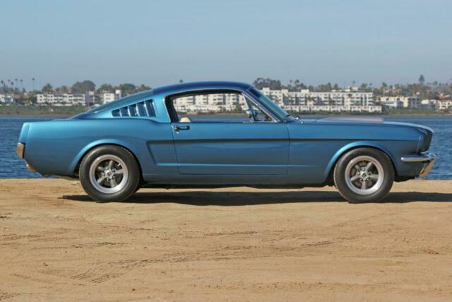 Ford Mustang 1965 image number 30