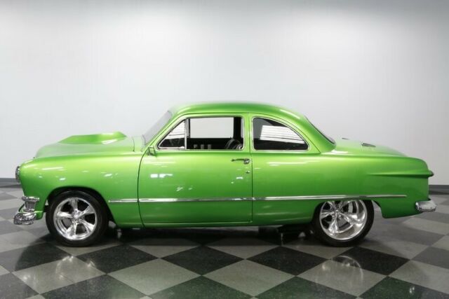 Ford Business Coupe 1950 image number 2