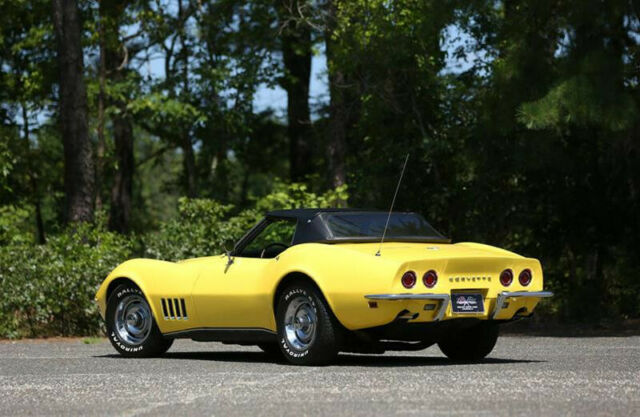 Chevrolet Corvette 1968 image number 12