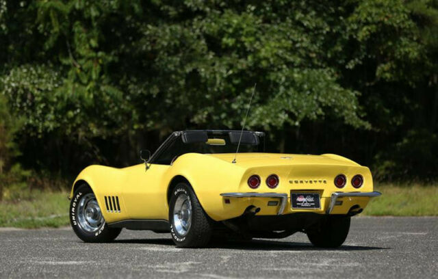 Chevrolet Corvette 1968 image number 19